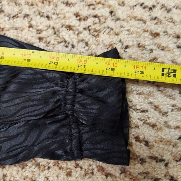 NEW Women's Long Sleeve Blouse Black Zebra Satin Size Medium - Picture 7 of 11